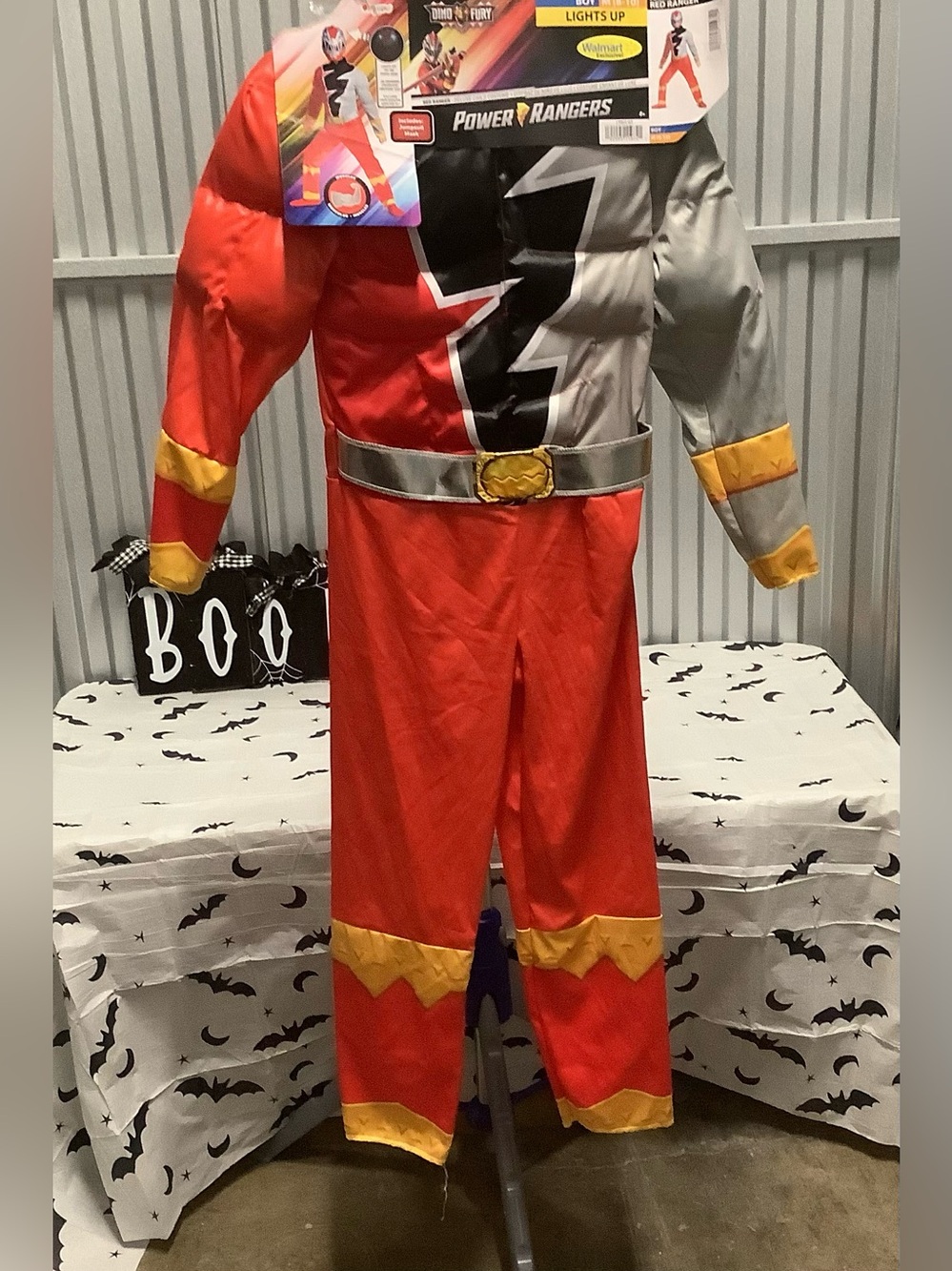 Power Ranger Dino fury red ranger Kids Halloween Costume size medium (8/10)
